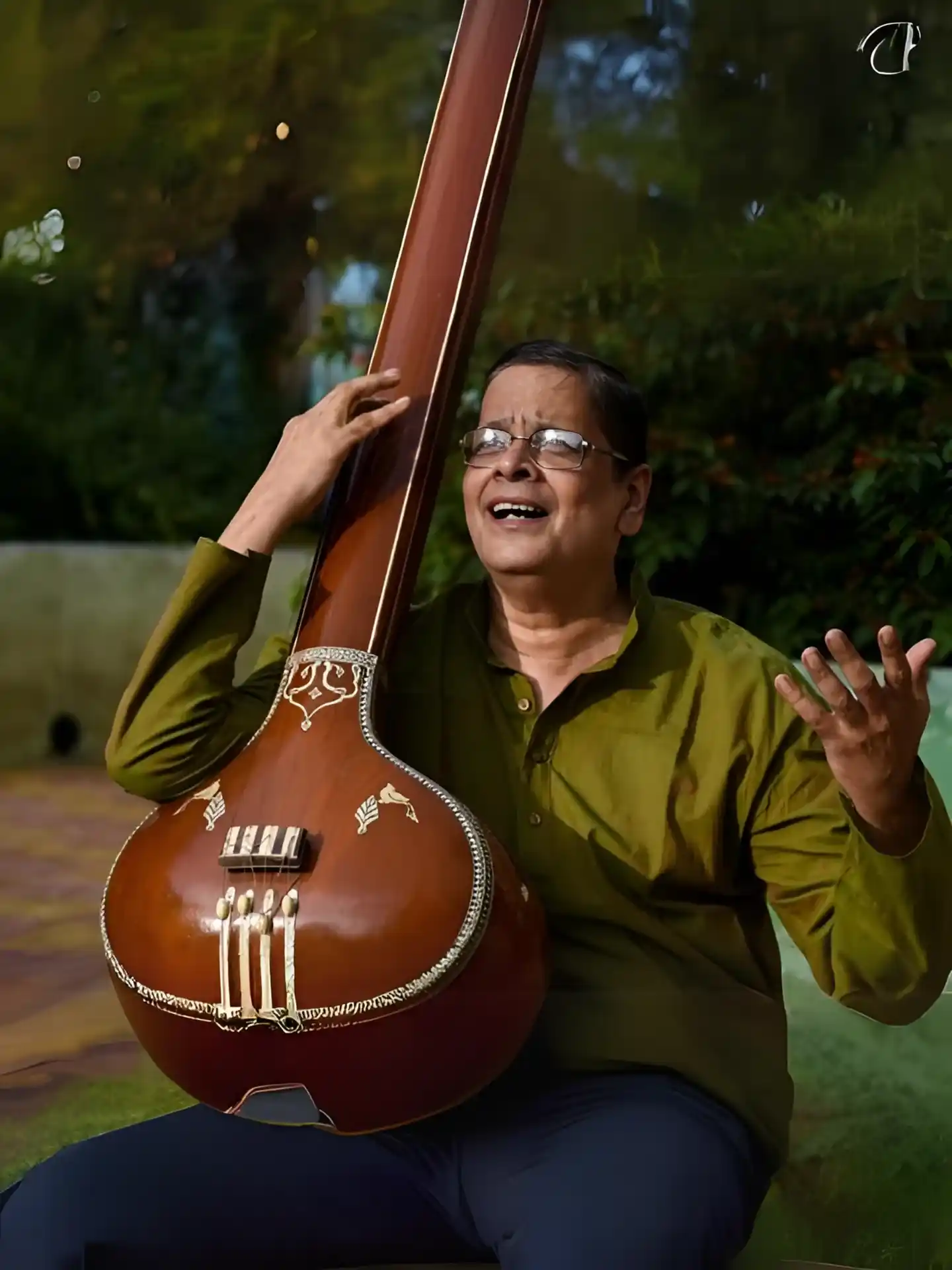 music-instruments-playing