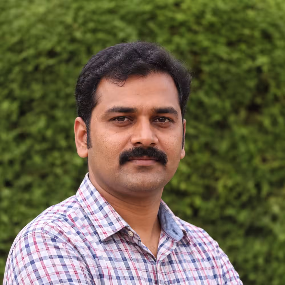 Manish Sharma testimonial photograph